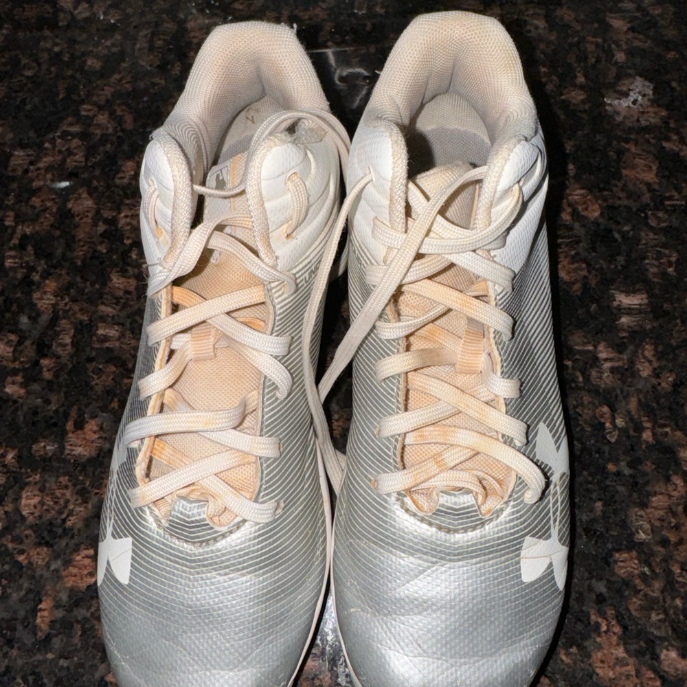 Under Armour Silver Athletic Shoes- Baseball Cleats- Boys 3Y